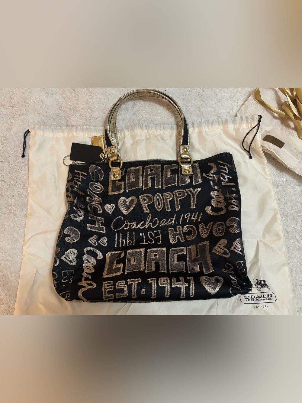 Coach Poppy Tote Excellent Like-New Condition - Picture 4 of 11